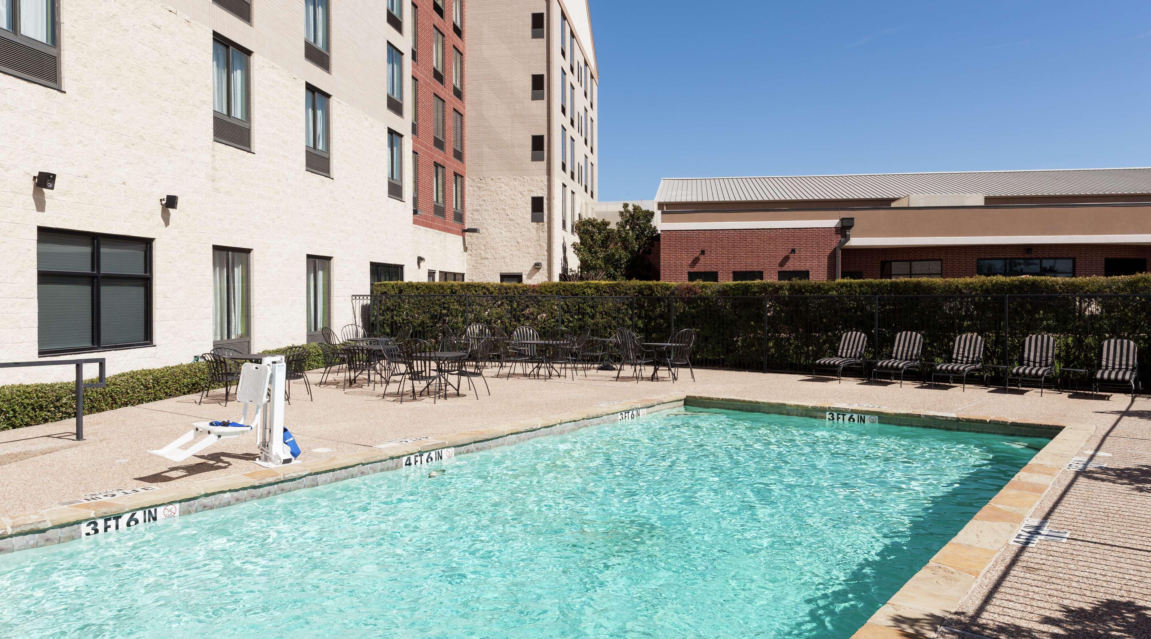 Hilton Garden Inn Dallas/Duncanville Exterior photo