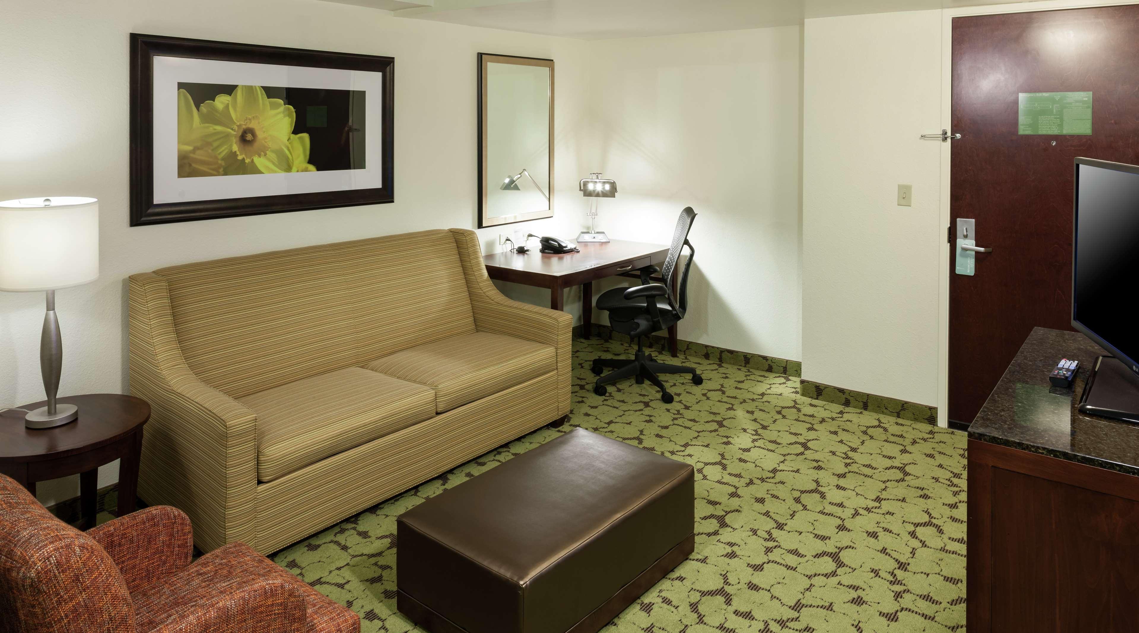 Hilton Garden Inn Dallas/Duncanville Exterior photo