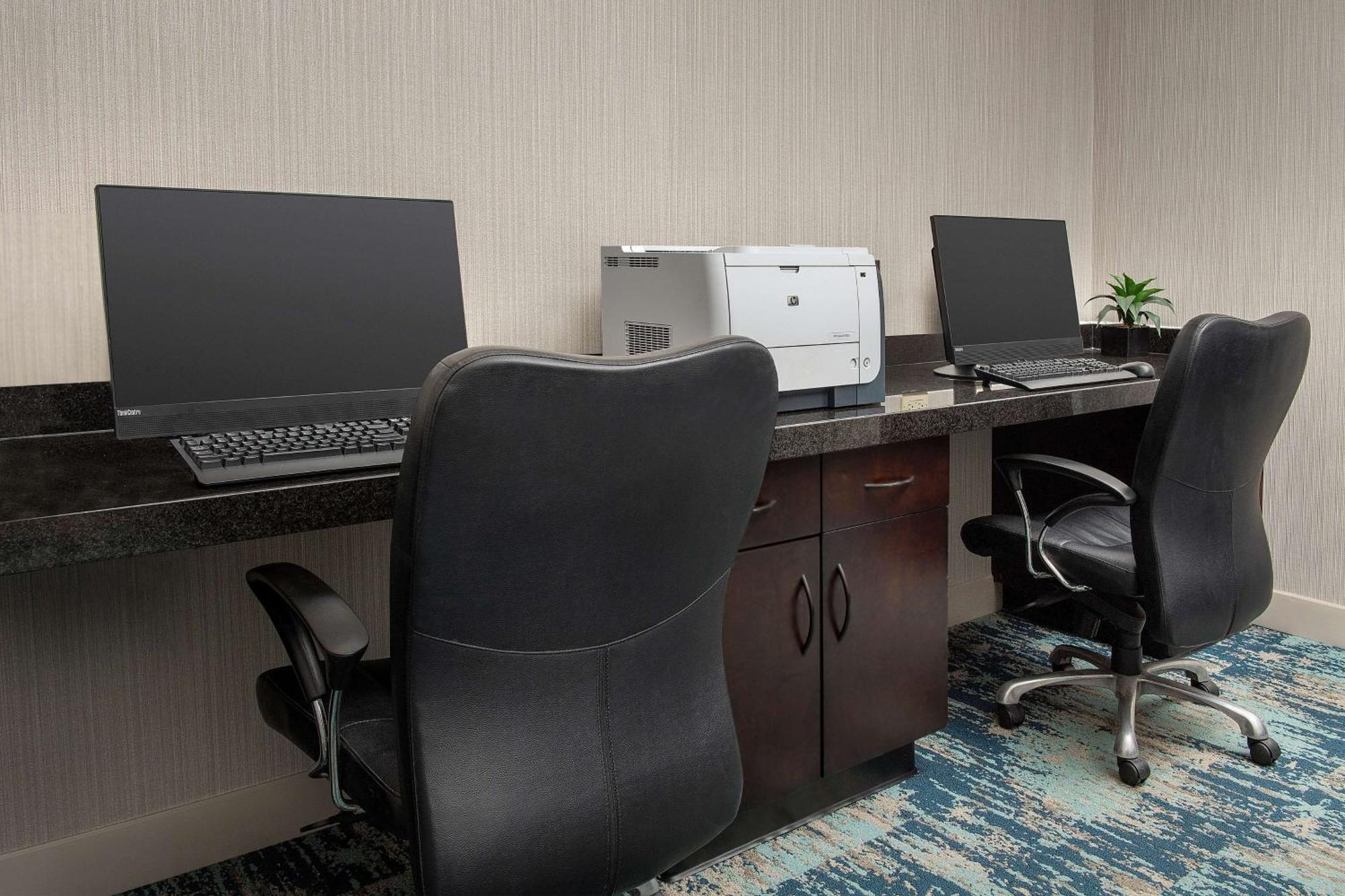 Hilton Garden Inn Dallas/Duncanville Exterior photo